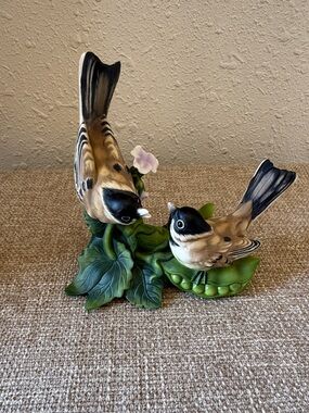 Decorative Ceramic Bird Figurine Pair in Black, White & Green